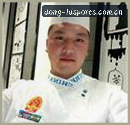王刚